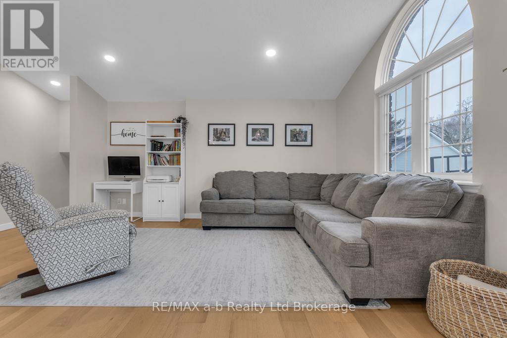 6744 Hacienda Road, Malahide, Ontario  N5H 2R5 - Photo 17 - X12904126