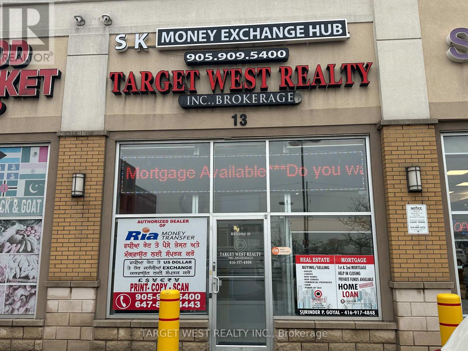 13 - 680 REXDALE BOULEVARD, Toronto, Ontario