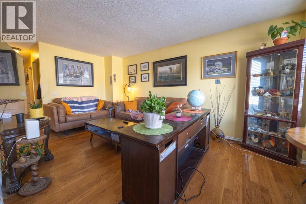 1206 Allen Street Se, Airdrie, Alberta  T4B 1B6 - Photo 8 - A2292868