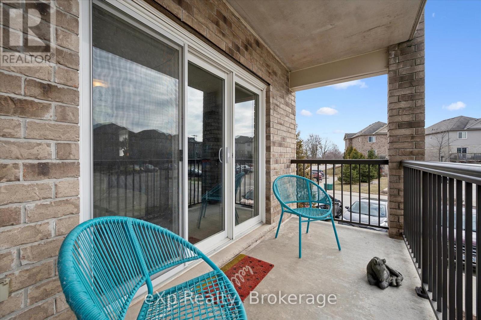 87 - 35 Mountford Drive, Guelph, Ontario  N1E 0G6 - Photo 7 - X12904036