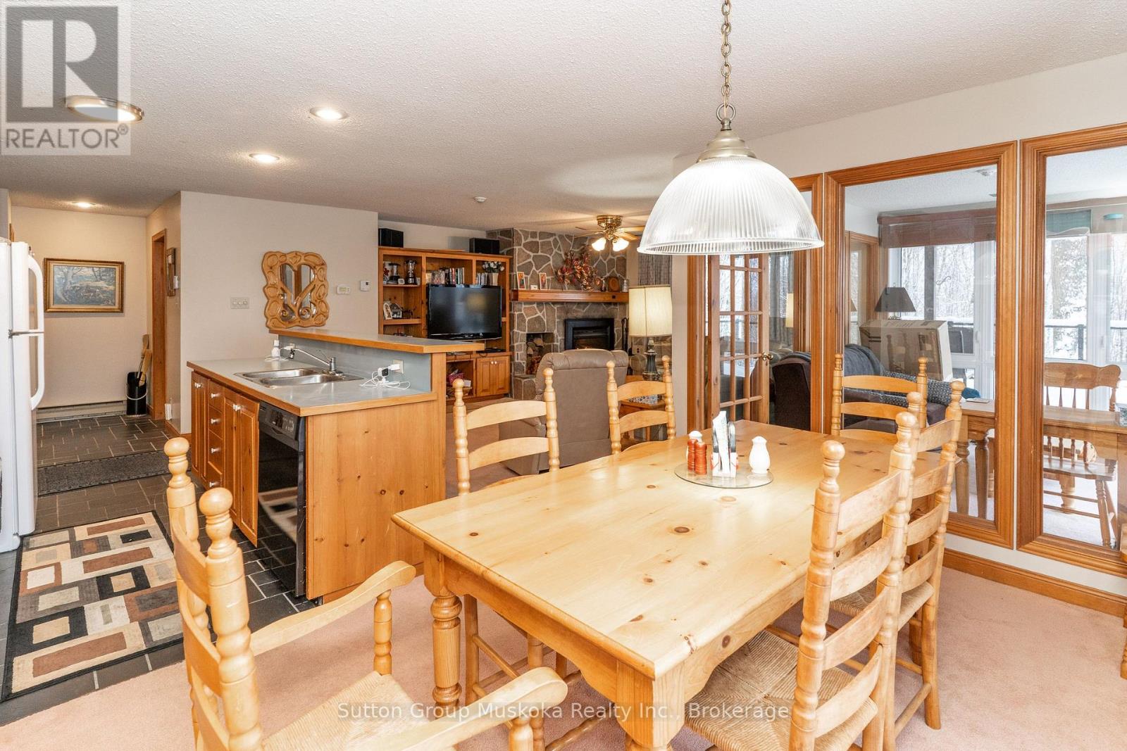 22-102 Oakridge - Deerhurst Resort Drive, Huntsville, Ontario P1H 2E8 - Photo 12 - X12904142