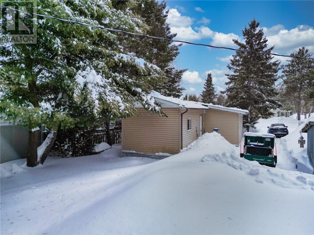 411 Black Lake Road Unit# #23, Lively, Ontario  P3Y 1N8 - Photo 4 - 2126855