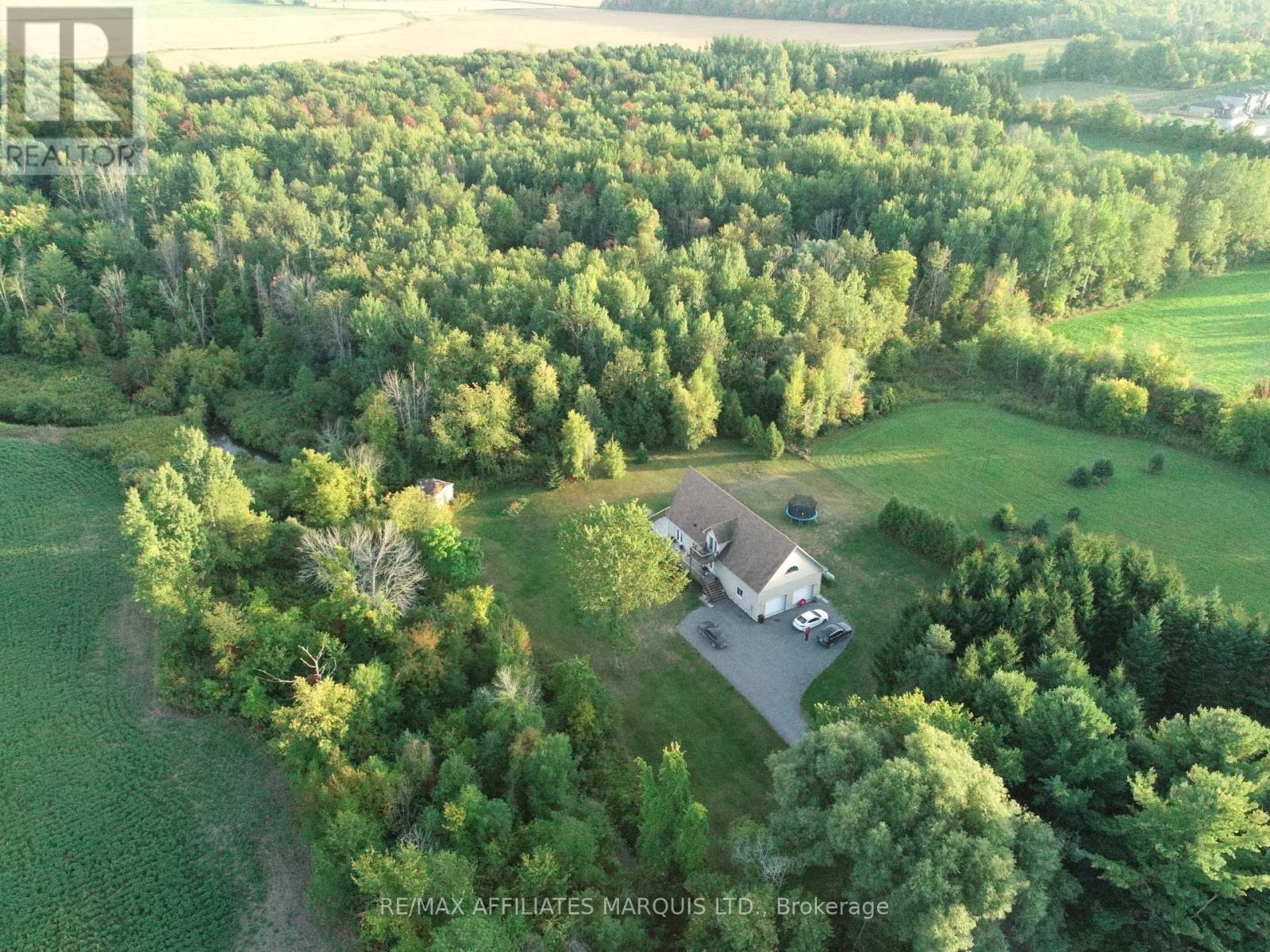 35 Nevada Street, North Stormont, Ontario  K0C 1W0 - Photo 3 - X12904134