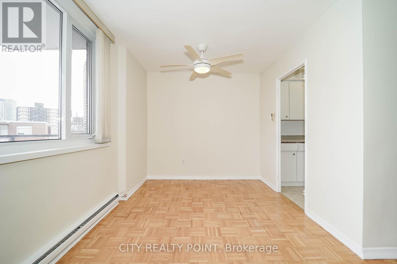 1006 - 55 Isabella Street, Toronto, Ontario  M4Y 1M8 - Photo 4 - C12904104