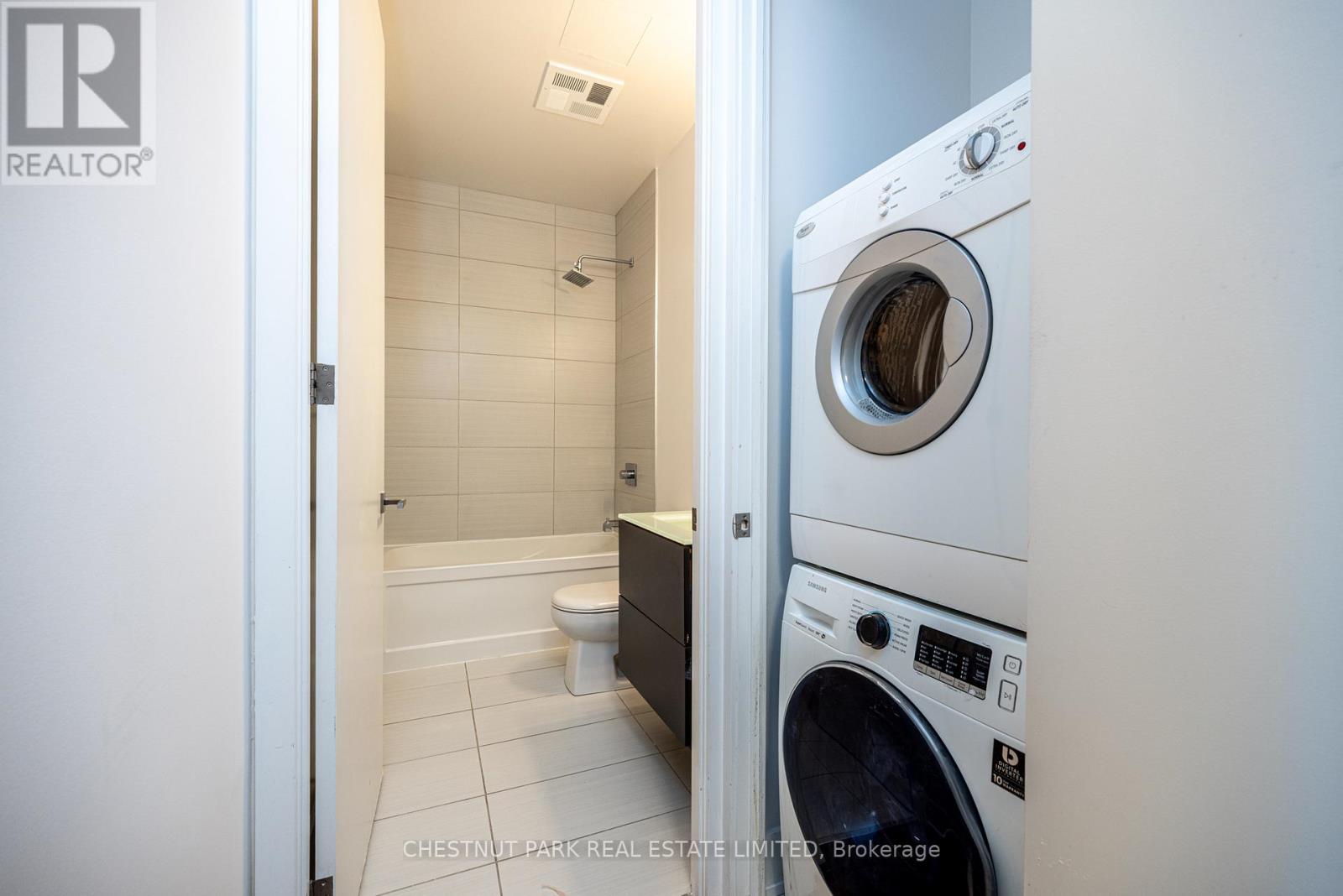 416 - 111 St Clair Avenue W, Toronto, Ontario  M4V 1N5 - Photo 17 - C12904146