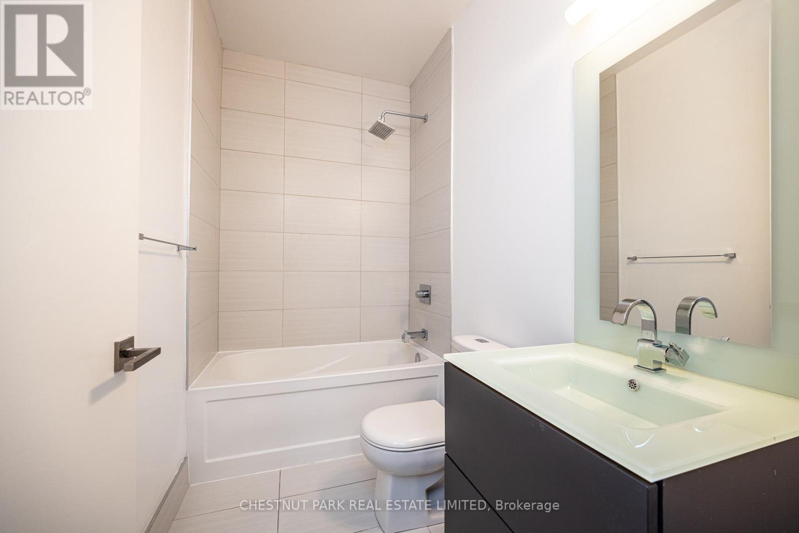 416 - 111 St Clair Avenue W, Toronto, Ontario  M4V 1N5 - Photo 18 - C12904146