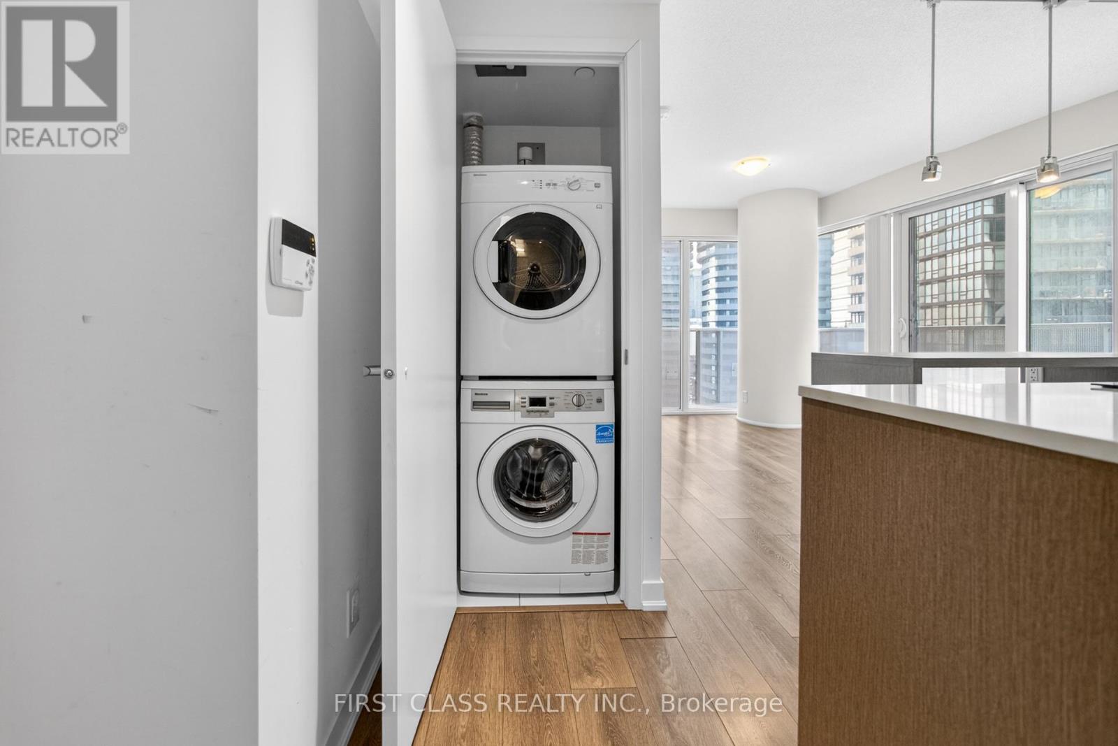 2502 - 100 Harbour Street, Toronto, Ontario  M5J 0B5 - Photo 28 - C12904148