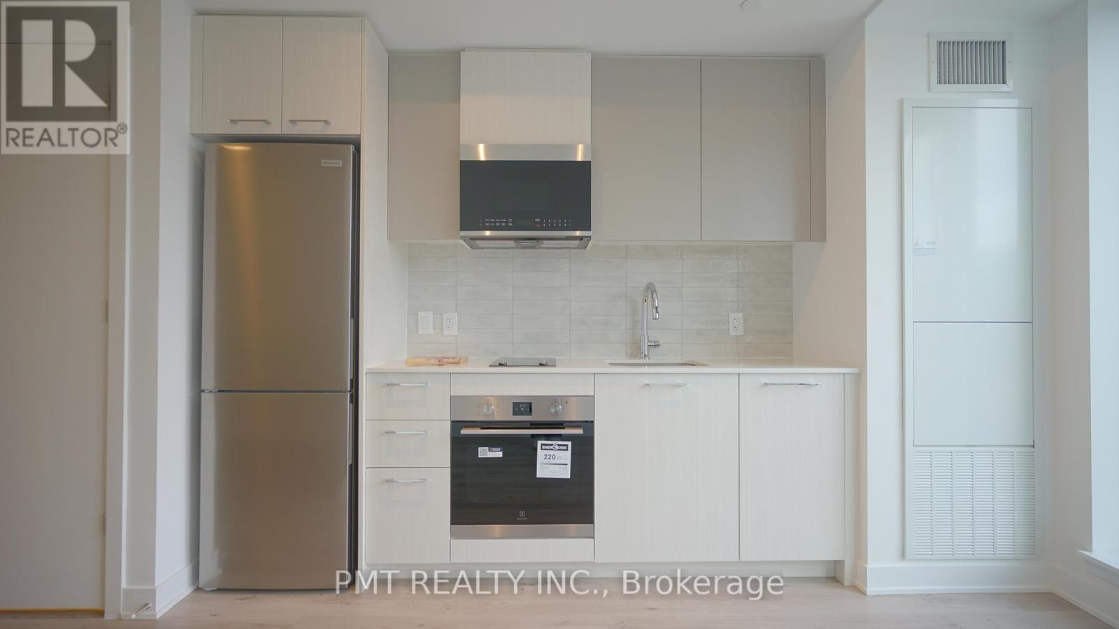 732 - 30 Dreamers Way, Toronto, Ontario  M5A 0Y7 - Photo 2 - C12904162