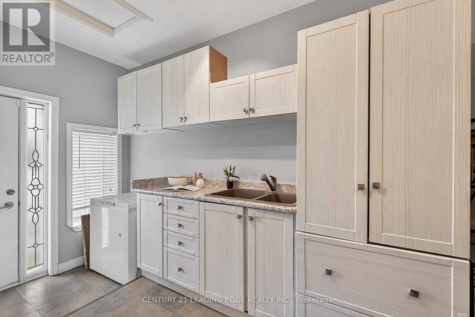 56 Ivory Court, Clarington, Ontario  L1C 5C1 - Photo 35 - E12904108