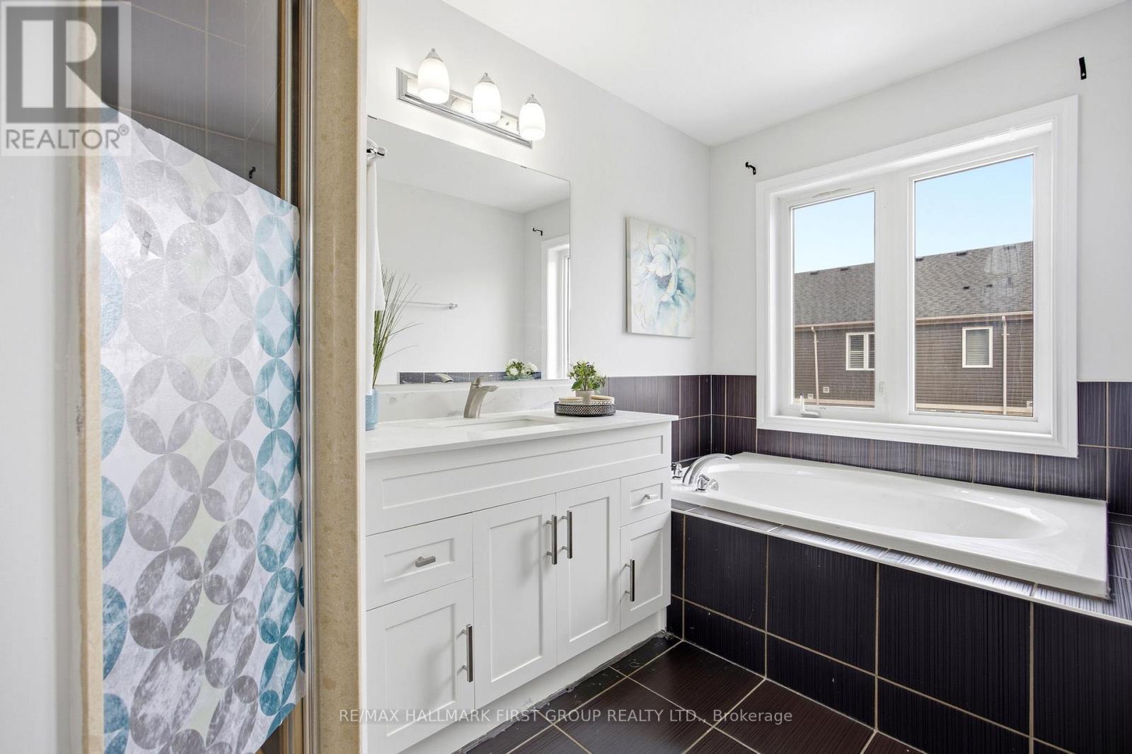 2405 Hill Rise Street, Oshawa, Ontario  L1L 0G8 - Photo 32 - E12904168