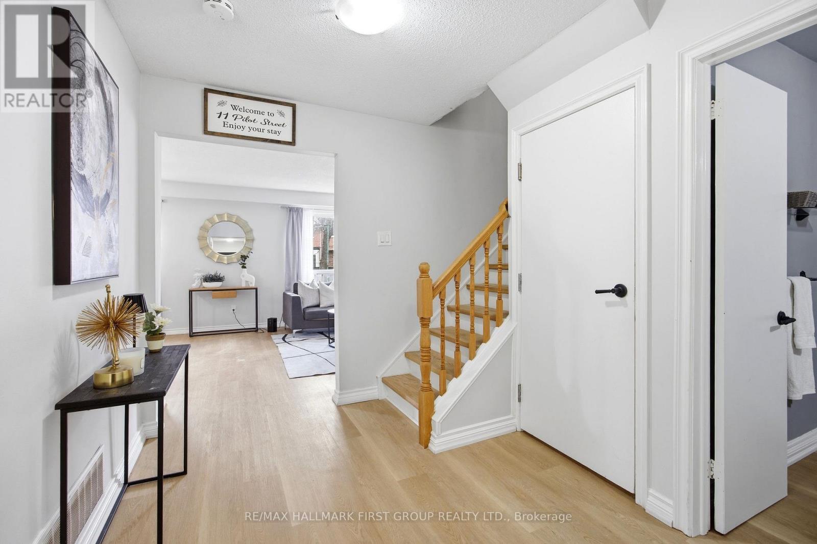 11 Pilot Street, Toronto, Ontario  M1E 2C4 - Photo 7 - E12904178