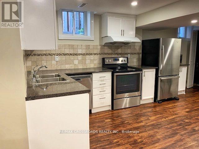 61 Silverbirch Place, Whitby, Ontario  L1R 1X6 - Photo 8 - E12904180