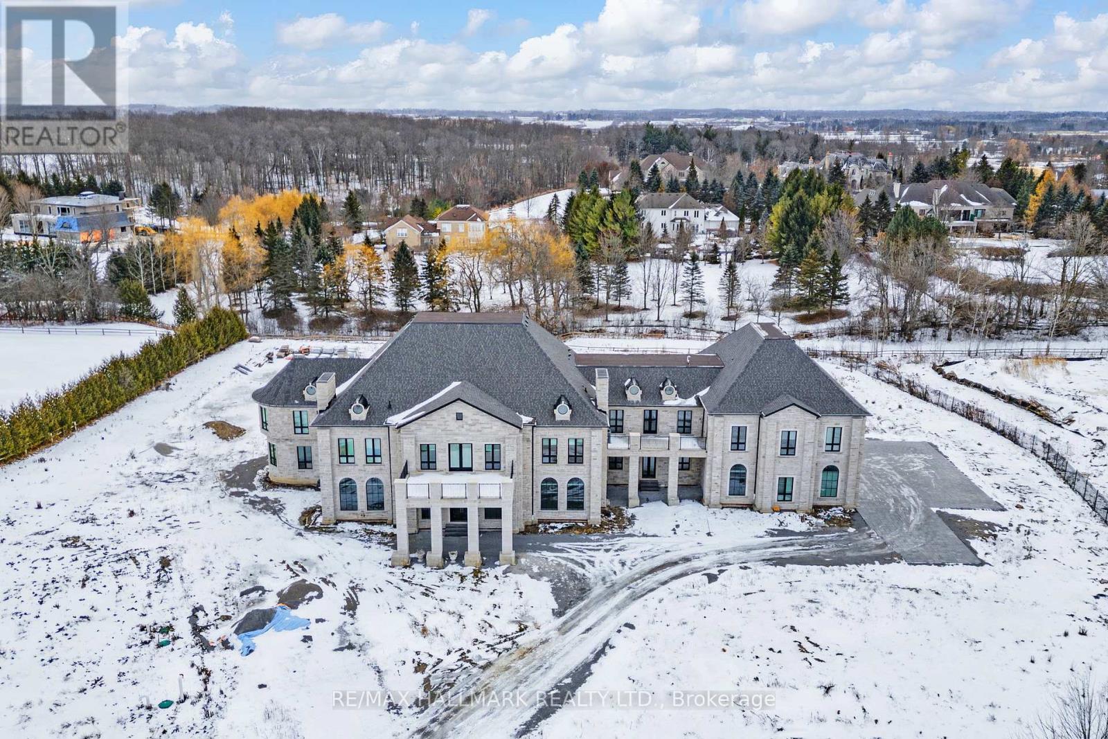 15 EDEN VALE DRIVE, King, Ontario