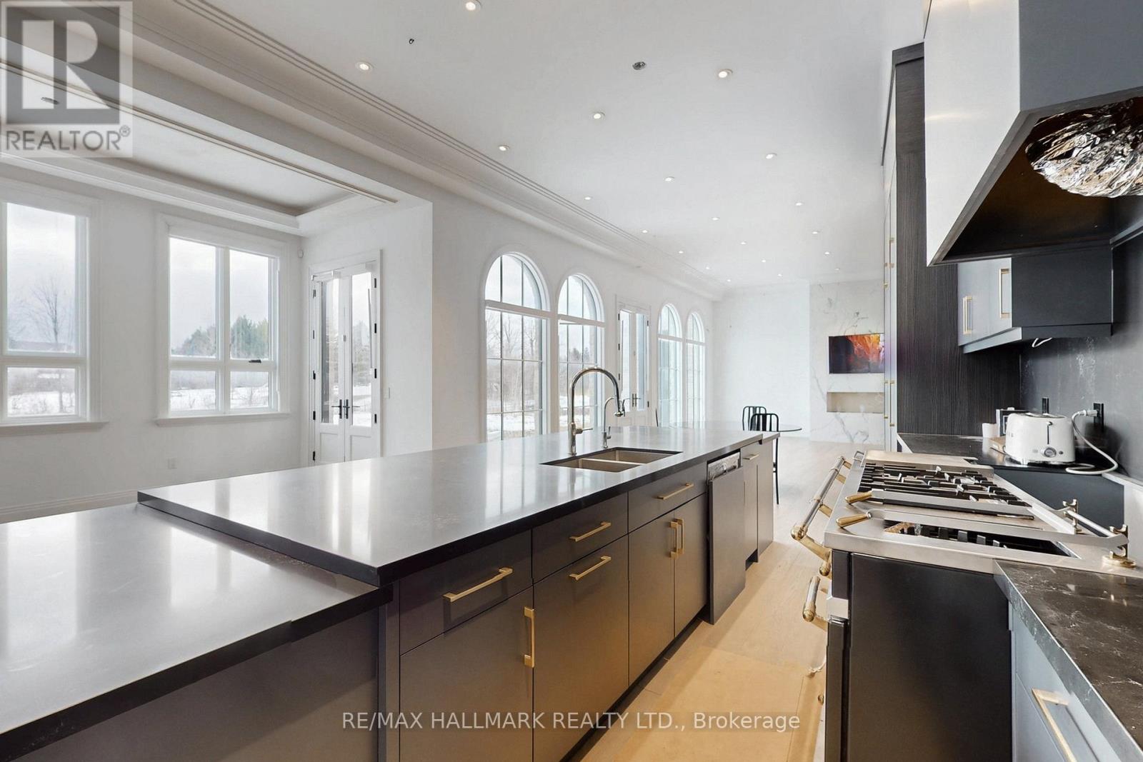 15 Eden Vale Drive, King, Ontario  L7B 1L8 - Photo 11 - N12904152