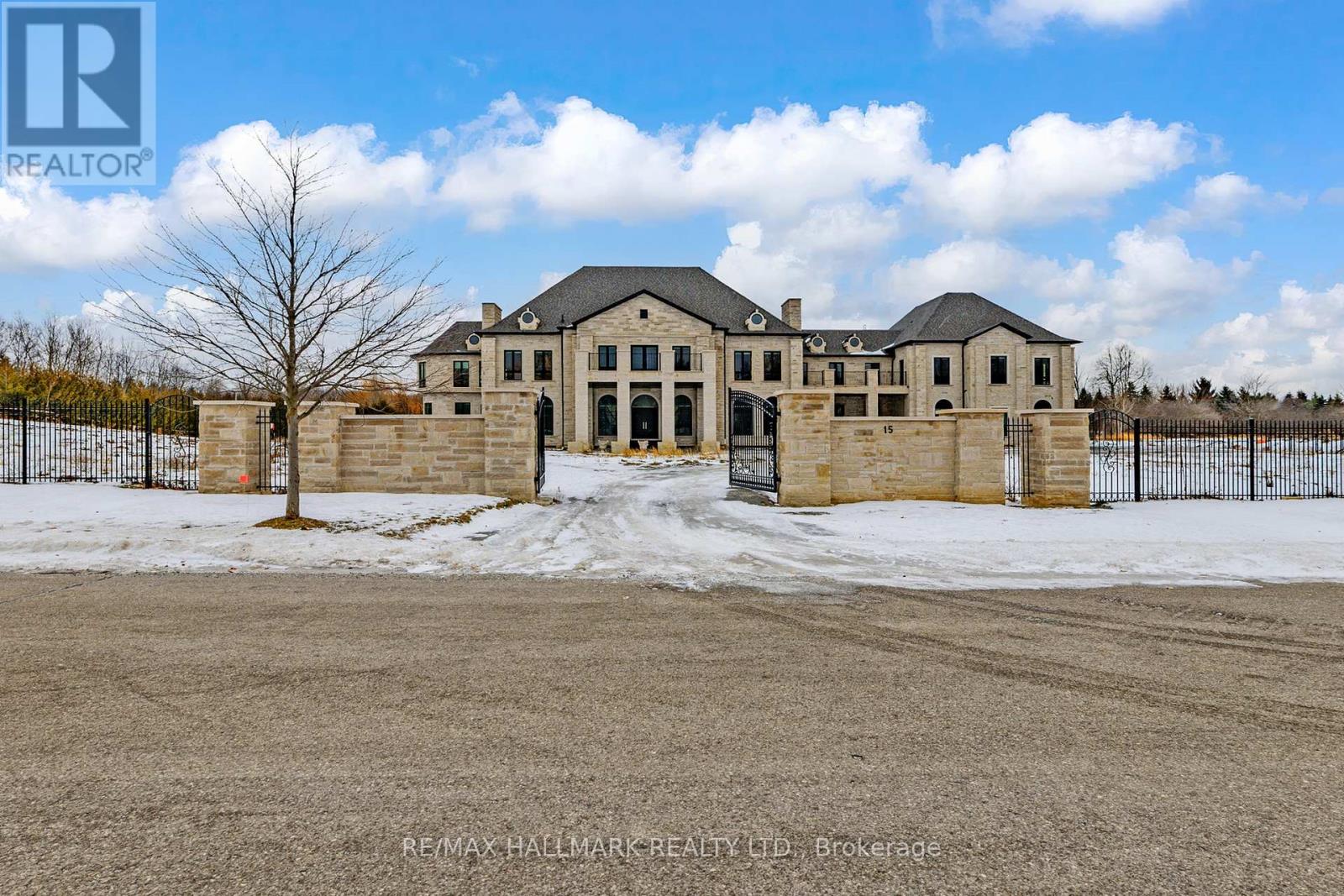 15 Eden Vale Drive, King, Ontario  L7B 1L8 - Photo 3 - N12904152