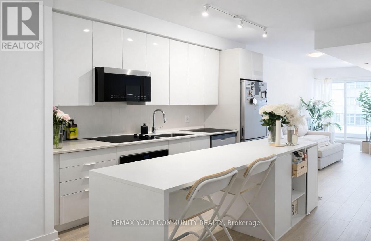 4004 - 2920 Highway 7, Vaughan, Ontario  L4K 0P4 - Photo 3 - N12904186