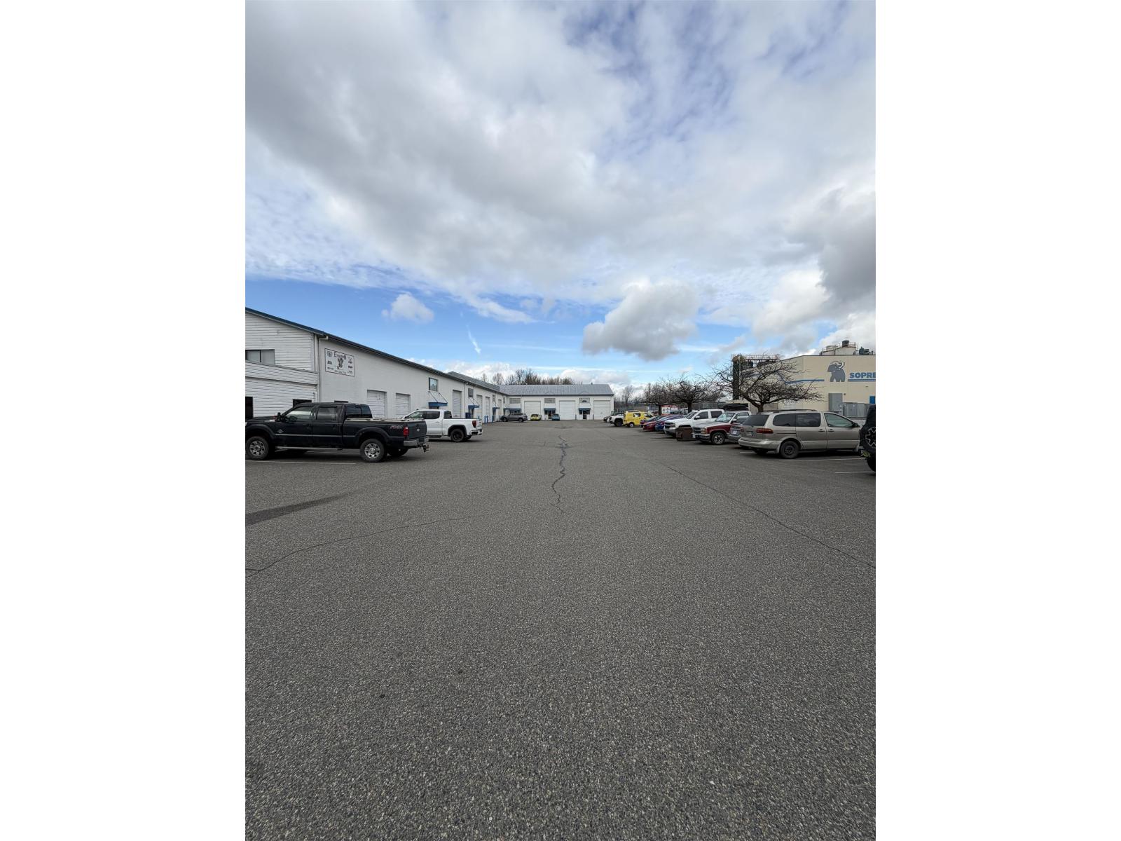 D & D2 44915 YALE ROAD|West Chilliwack, Chilliwack, British Columbia