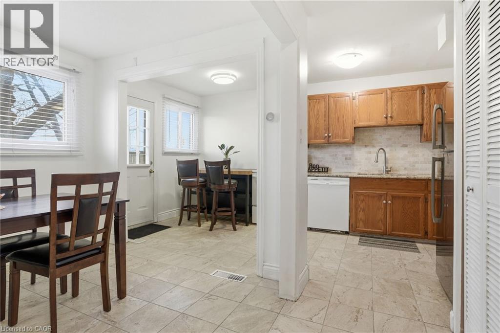 444 W Stone Church Road W Unit# 7, Hamilton, Ontario  L9B 1R1 - Photo 5 - 40810426