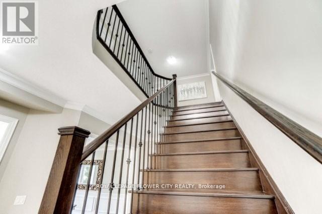 #upper - 51 Degrey Drive, Brampton, Ontario  L6P 3X7 - Photo 20 - W12904070