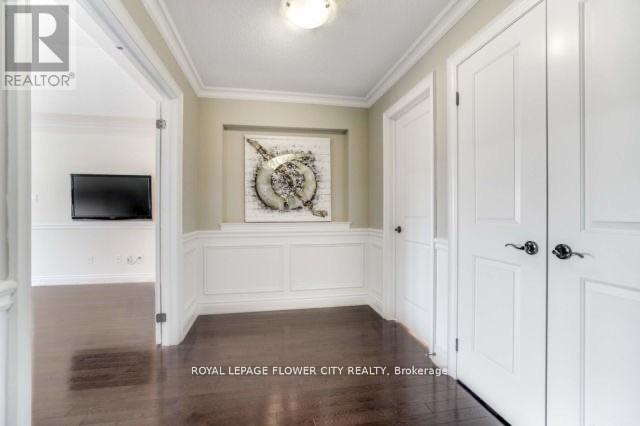 #upper - 51 Degrey Drive, Brampton, Ontario  L6P 3X7 - Photo 23 - W12904070