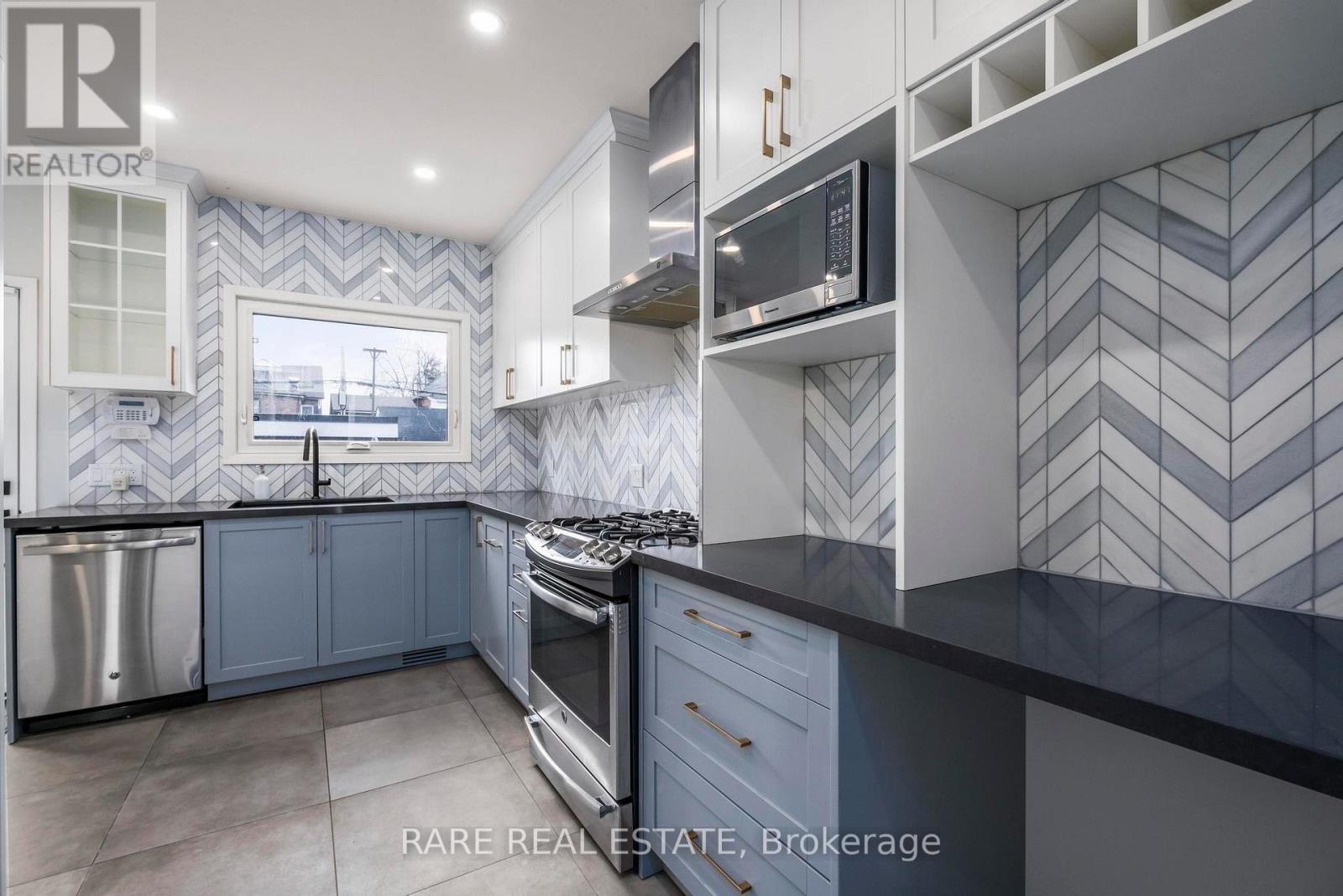 893 Dovercourt Road, Toronto, Ontario  M6H 2X6 - Photo 12 - W12904100