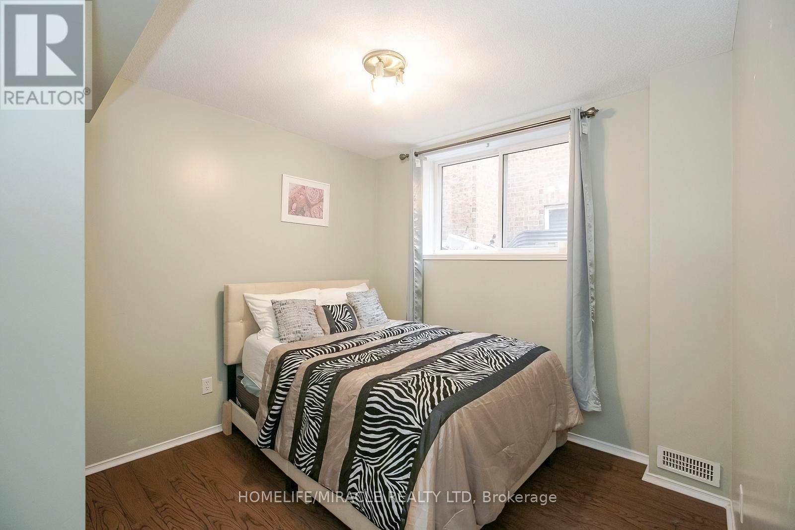 45 Vintage Gate, Brampton, Ontario  L6X 5C3 - Photo 14 - W12904136