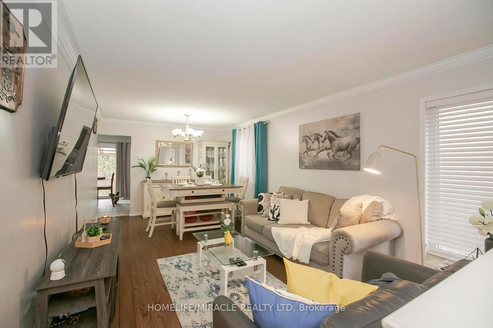 45 Vintage Gate, Brampton, Ontario  L6X 5C3 - Photo 3 - W12904136