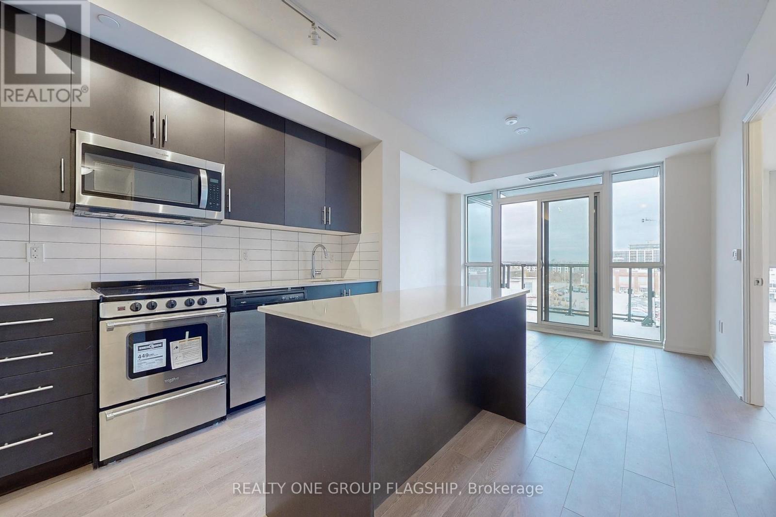 410 - 509 Dundas Street E, Oakville, Ontario  L6M 5P4 - Photo 14 - W12904144