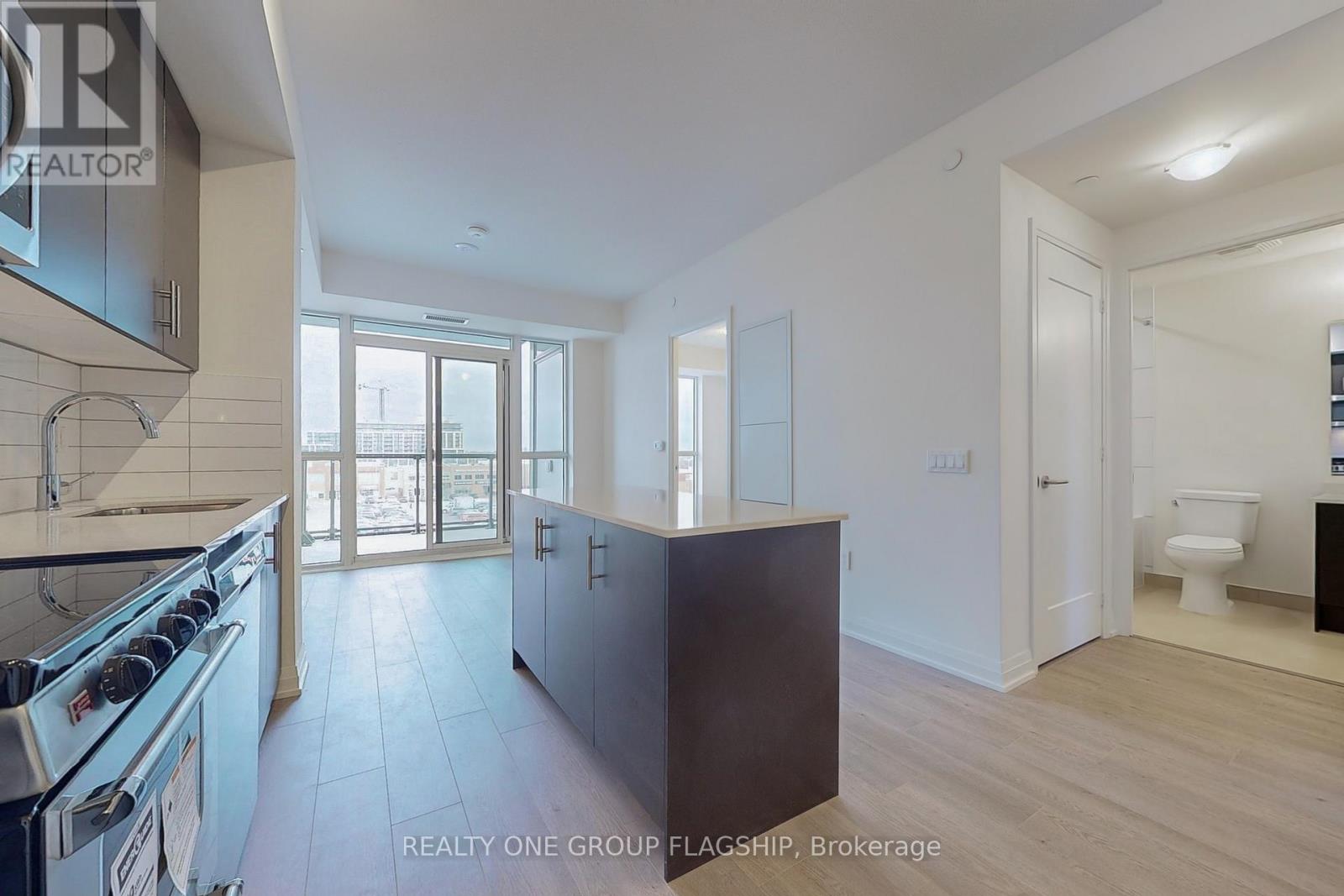 410 - 509 Dundas Street E, Oakville, Ontario  L6M 5P4 - Photo 15 - W12904144