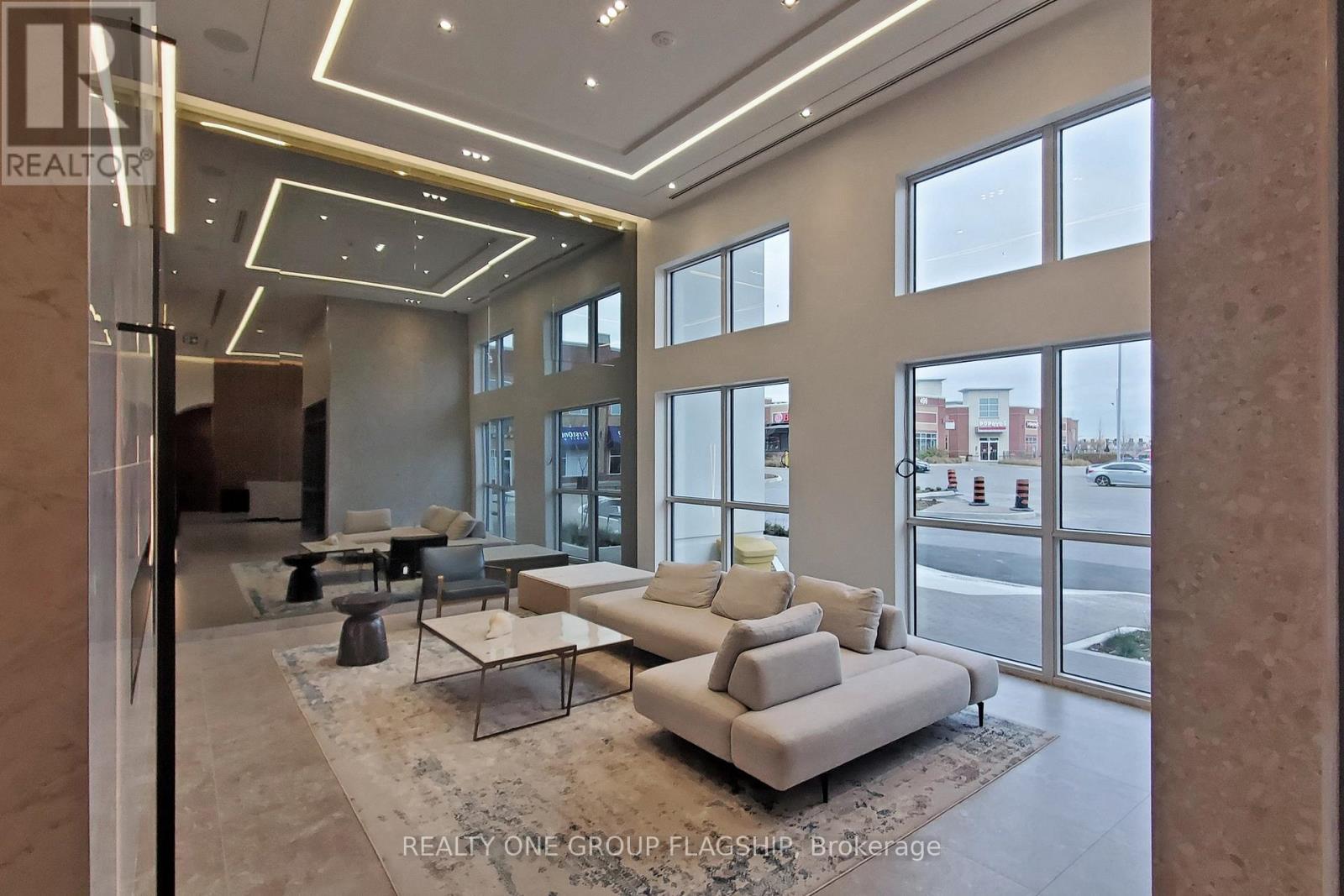 410 - 509 Dundas Street E, Oakville, Ontario  L6M 5P4 - Photo 5 - W12904144