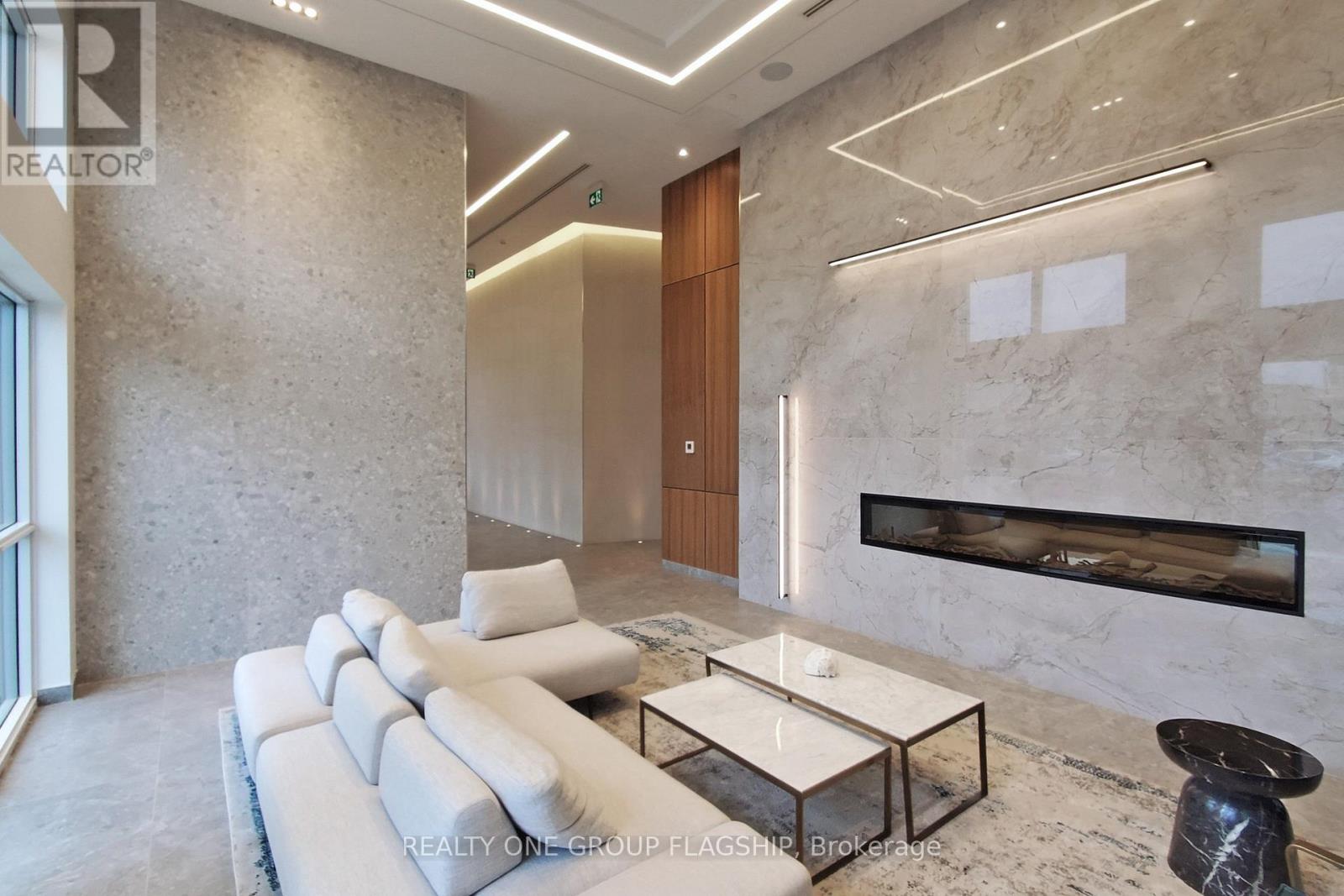 410 - 509 Dundas Street E, Oakville, Ontario  L6M 5P4 - Photo 6 - W12904144