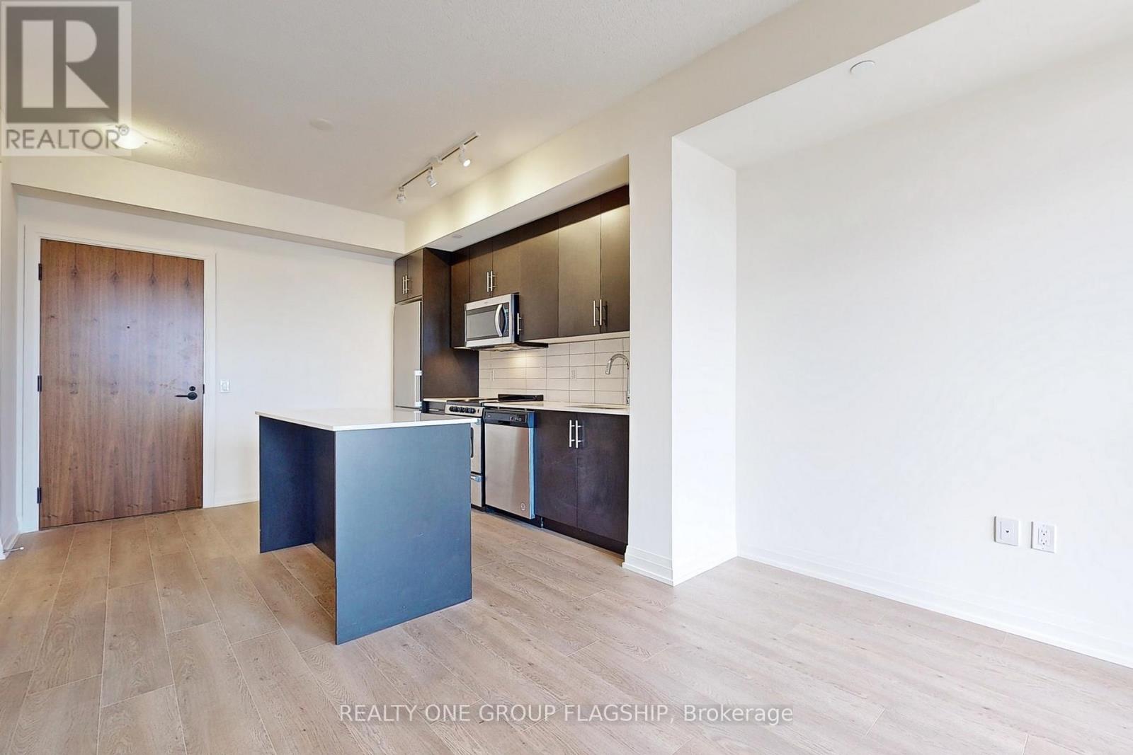 410 - 509 Dundas Street E, Oakville, Ontario  L6M 5P4 - Photo 9 - W12904144