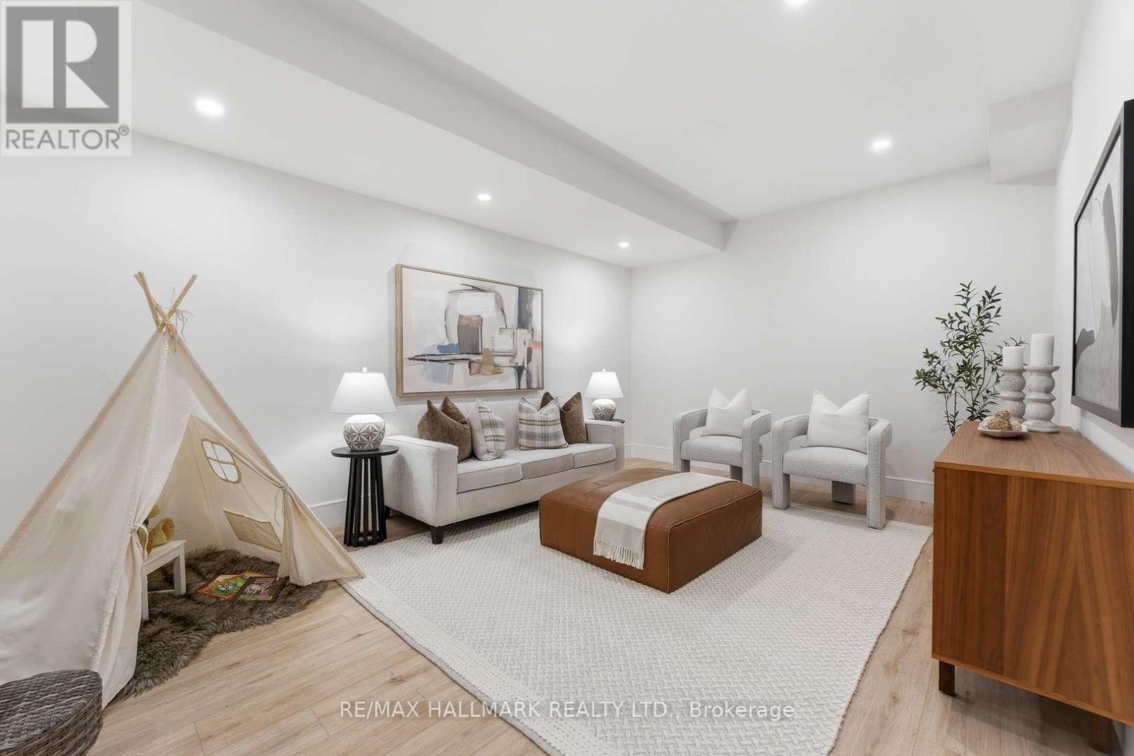 73a Garden Avenue, Toronto, Ontario  M6R 1H8 - Photo 25 - W12904160