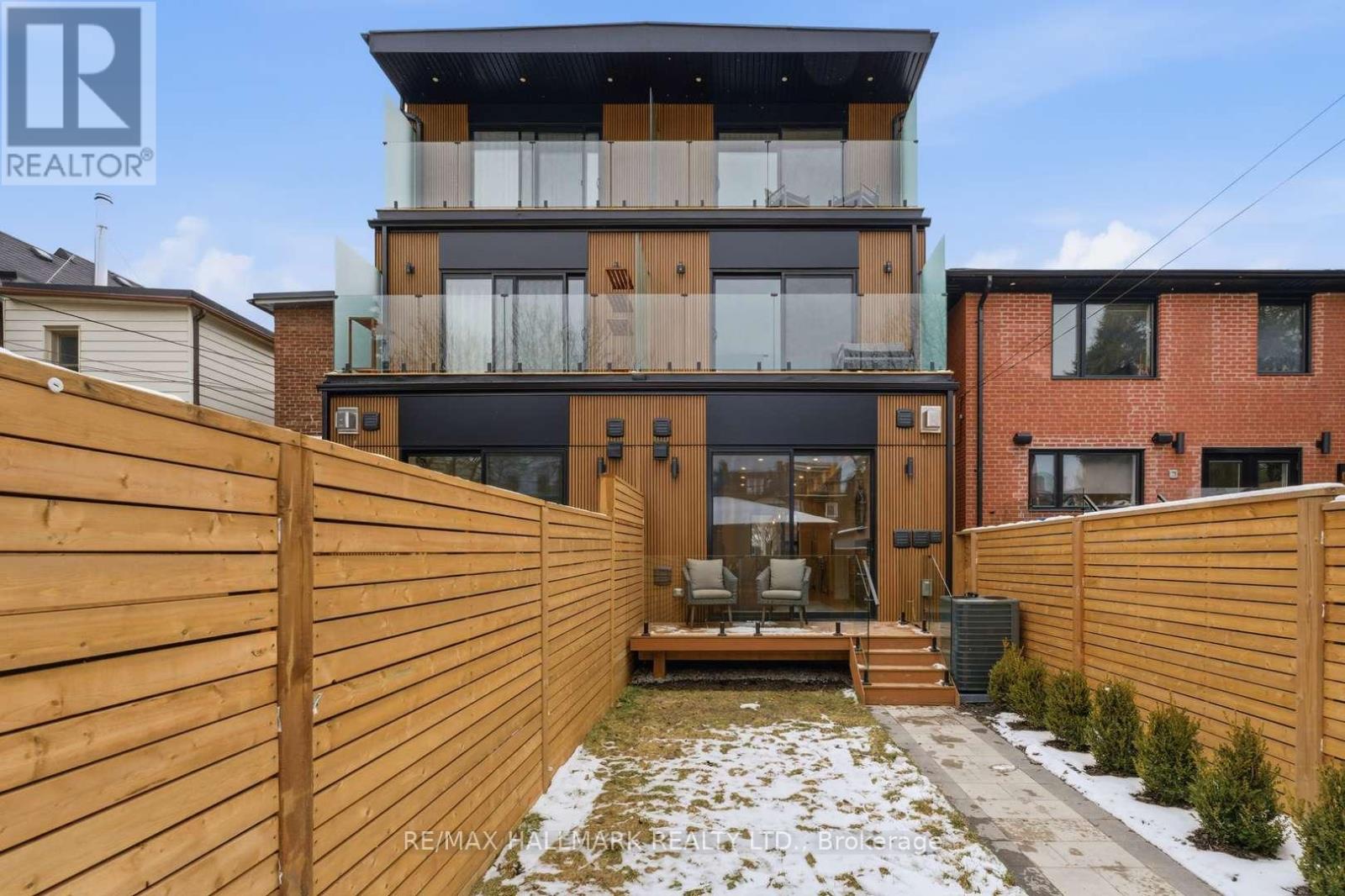 73a Garden Avenue, Toronto, Ontario  M6R 1H8 - Photo 31 - W12904160