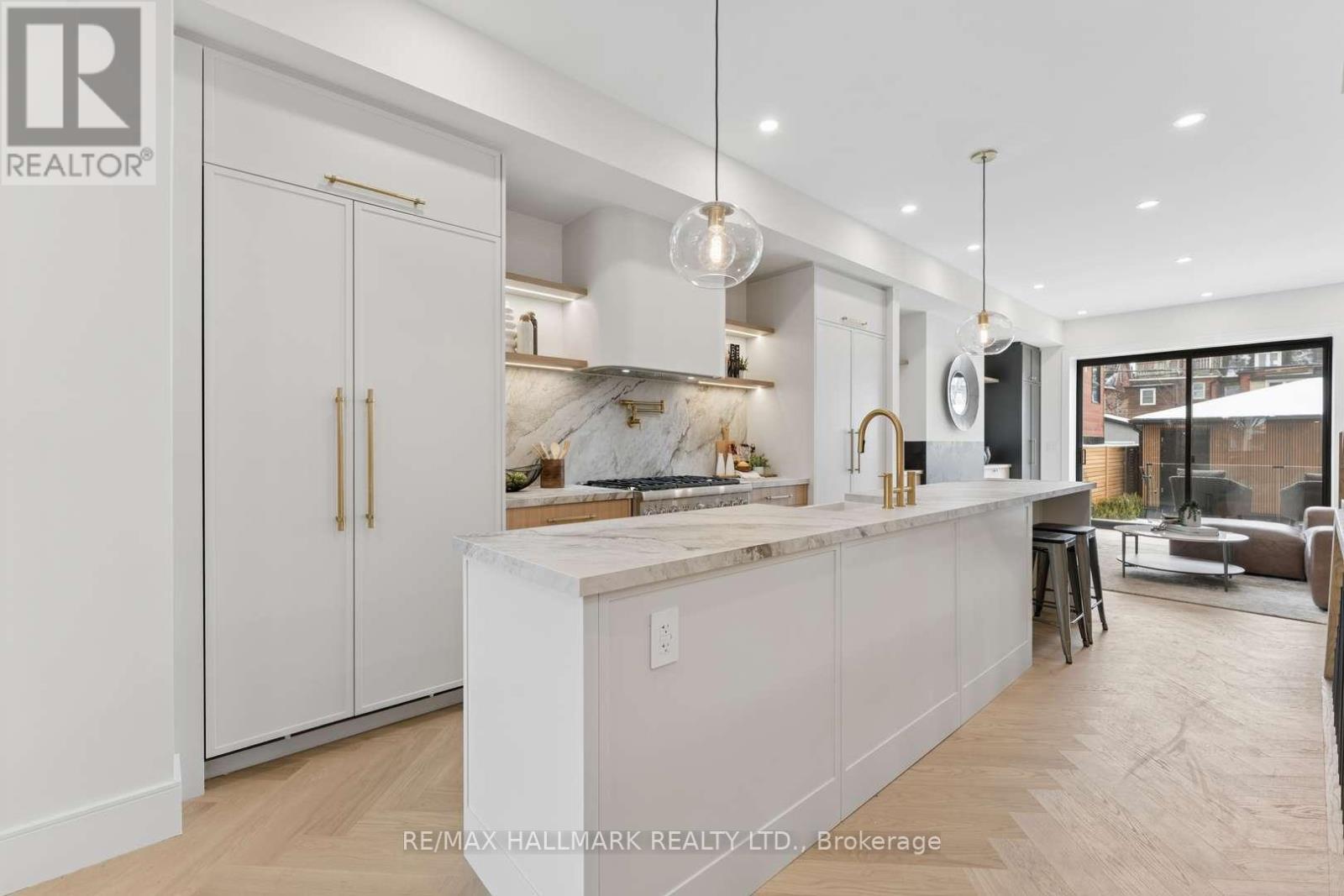 73a Garden Avenue, Toronto, Ontario  M6R 1H8 - Photo 5 - W12904160