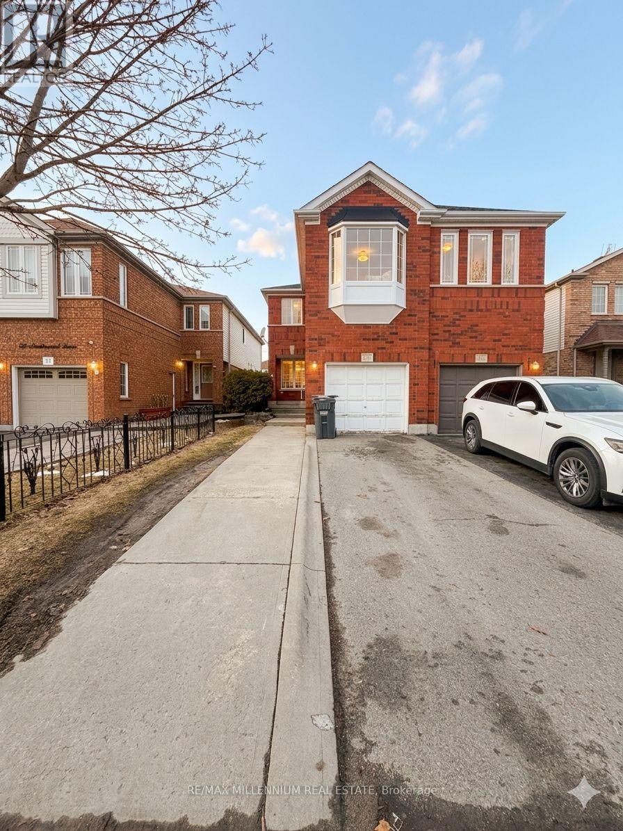 29 NEEDLEWOOD LANE, Brampton, Ontario