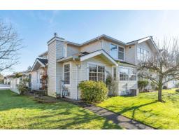 <div class="price">$799,900</div> 39 9168 Fleetwood Way, Surrey<br><div style="margin-bottom:8px;"><small>Exp Realty Of Canada</small></div><div class='bed_bath'>3 Bed | 3 Bath</div>