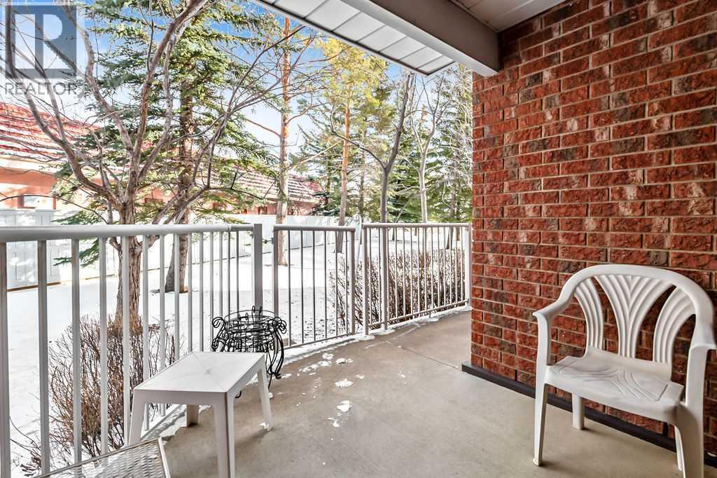 1103, 1103 Hawksbrow Point NW, Calgary, Alberta  T3G 4C9 - Photo 5 - A2292667