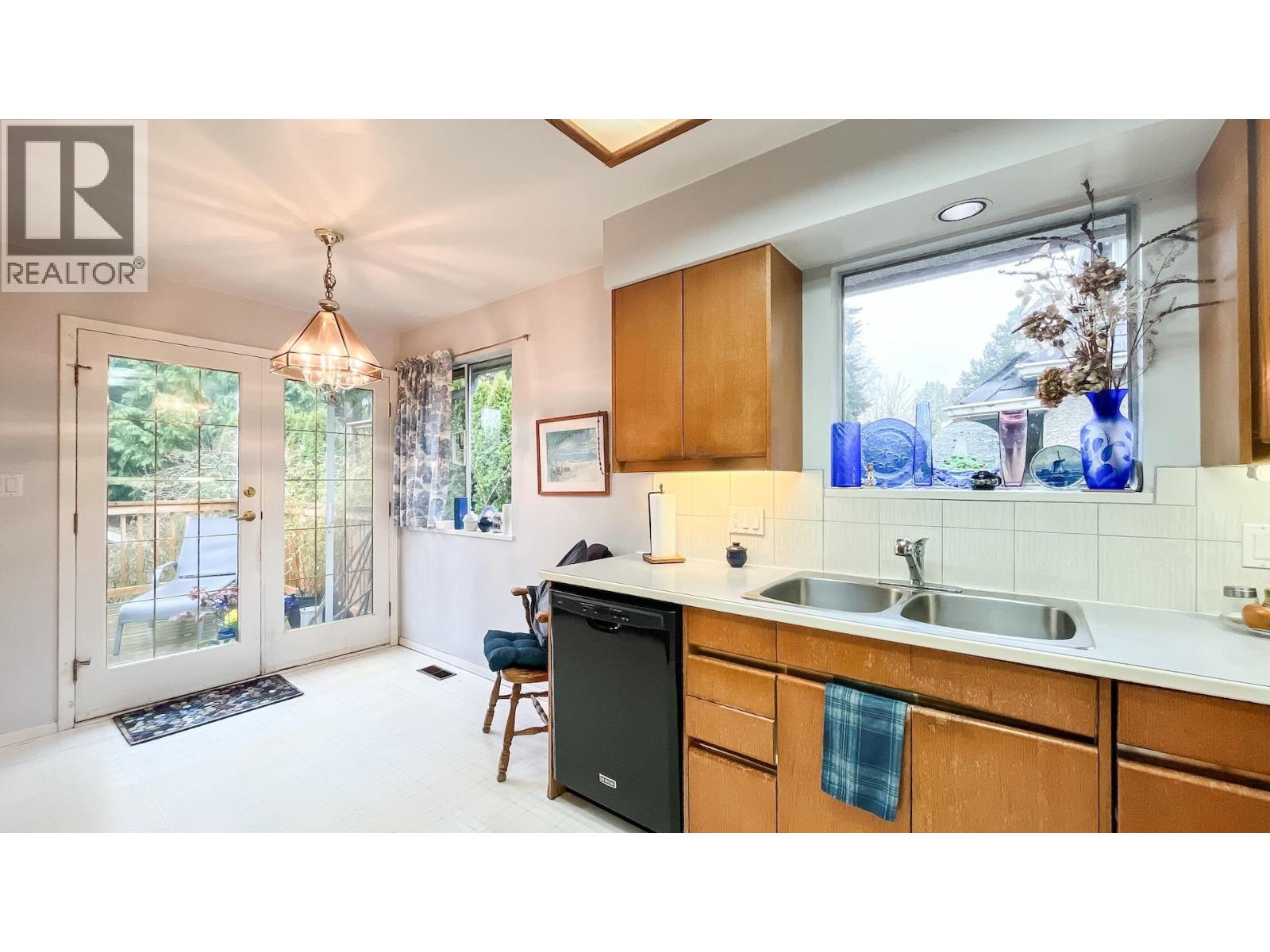 2810 W 31st Avenue, Vancouver, British Columbia V6L 2A2 - Photo 12 - R3101489