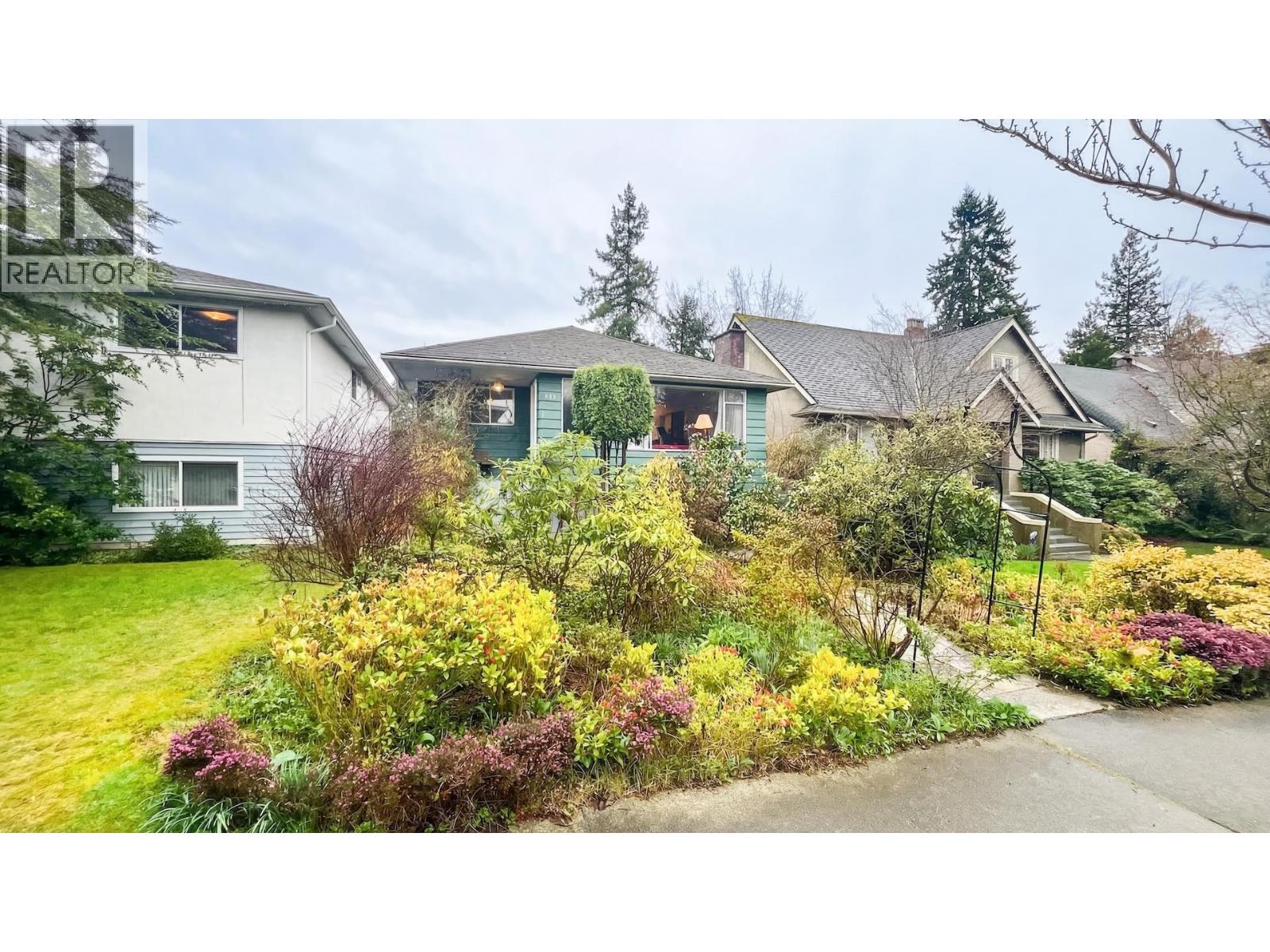 2810 W 31st Avenue, Vancouver, British Columbia V6L 2A2 - Photo 2 - R3101489