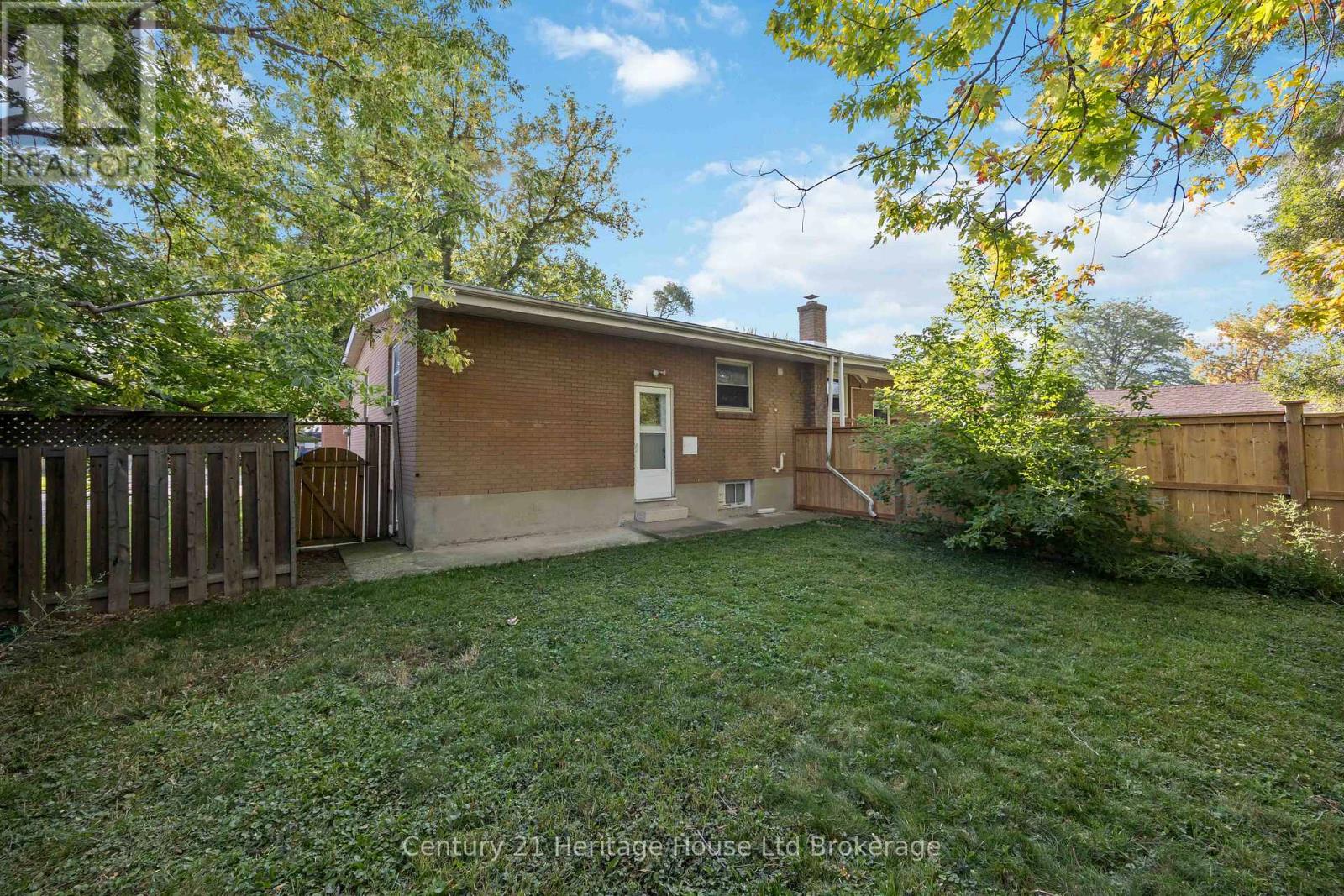 115 Sutton Street, Sarnia, Ontario  N7T 3S4 - Photo 25 - X12904132