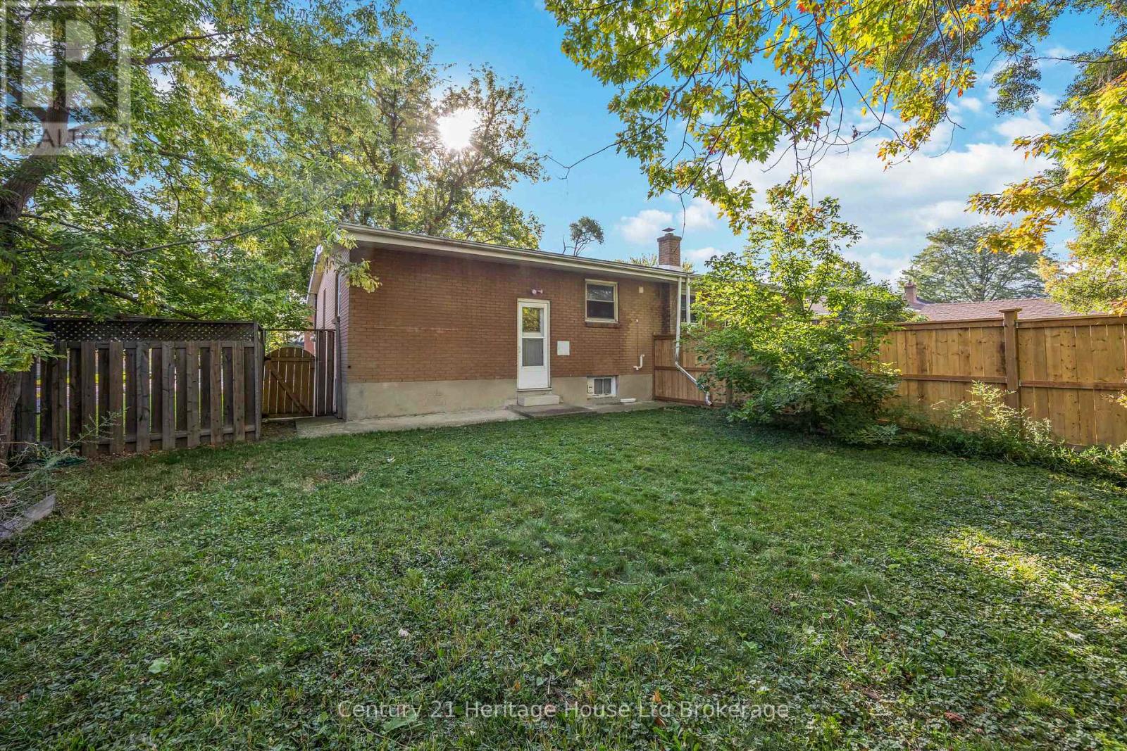 115 Sutton Street, Sarnia, Ontario  N7T 3S4 - Photo 23 - X12904132