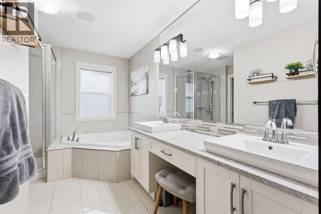 113 Kinniburgh Way, Chestermere, Alberta  T1X 0R8 - Photo 29 - A2294516