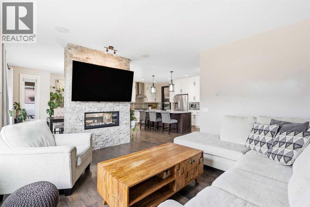 113 Kinniburgh Way, Chestermere, Alberta  T1X 0R8 - Photo 19 - A2294516