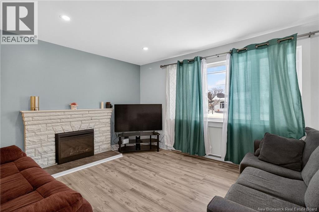 204-206 Sumner, Moncton, New Brunswick  E1C 8A7 - Photo 13 - NB135506