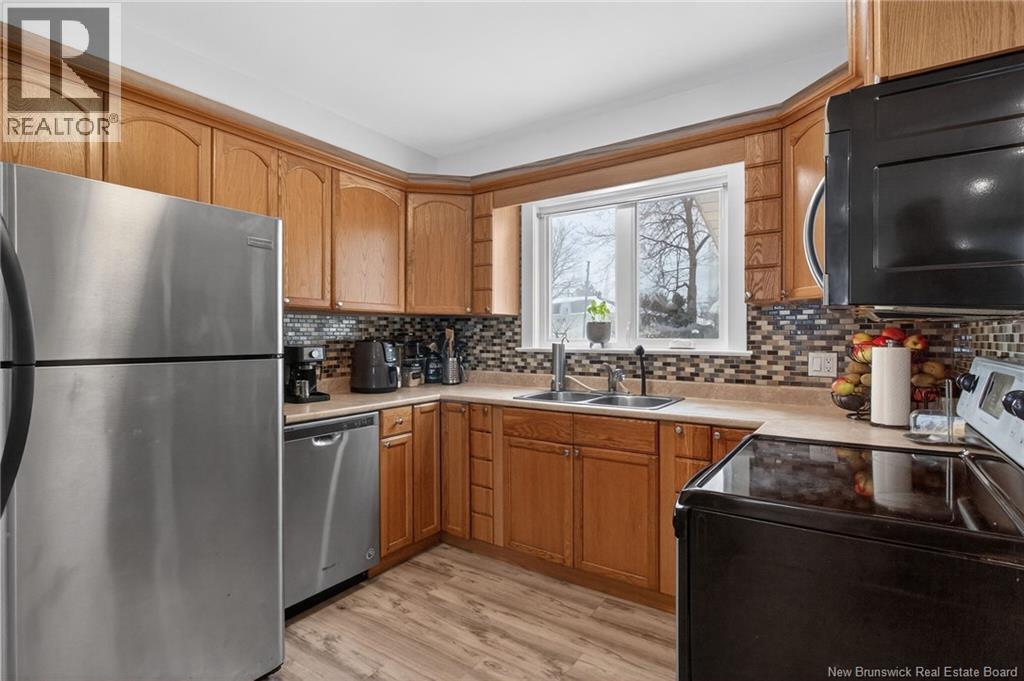 204-206 Sumner, Moncton, New Brunswick  E1C 8A7 - Photo 18 - NB135506