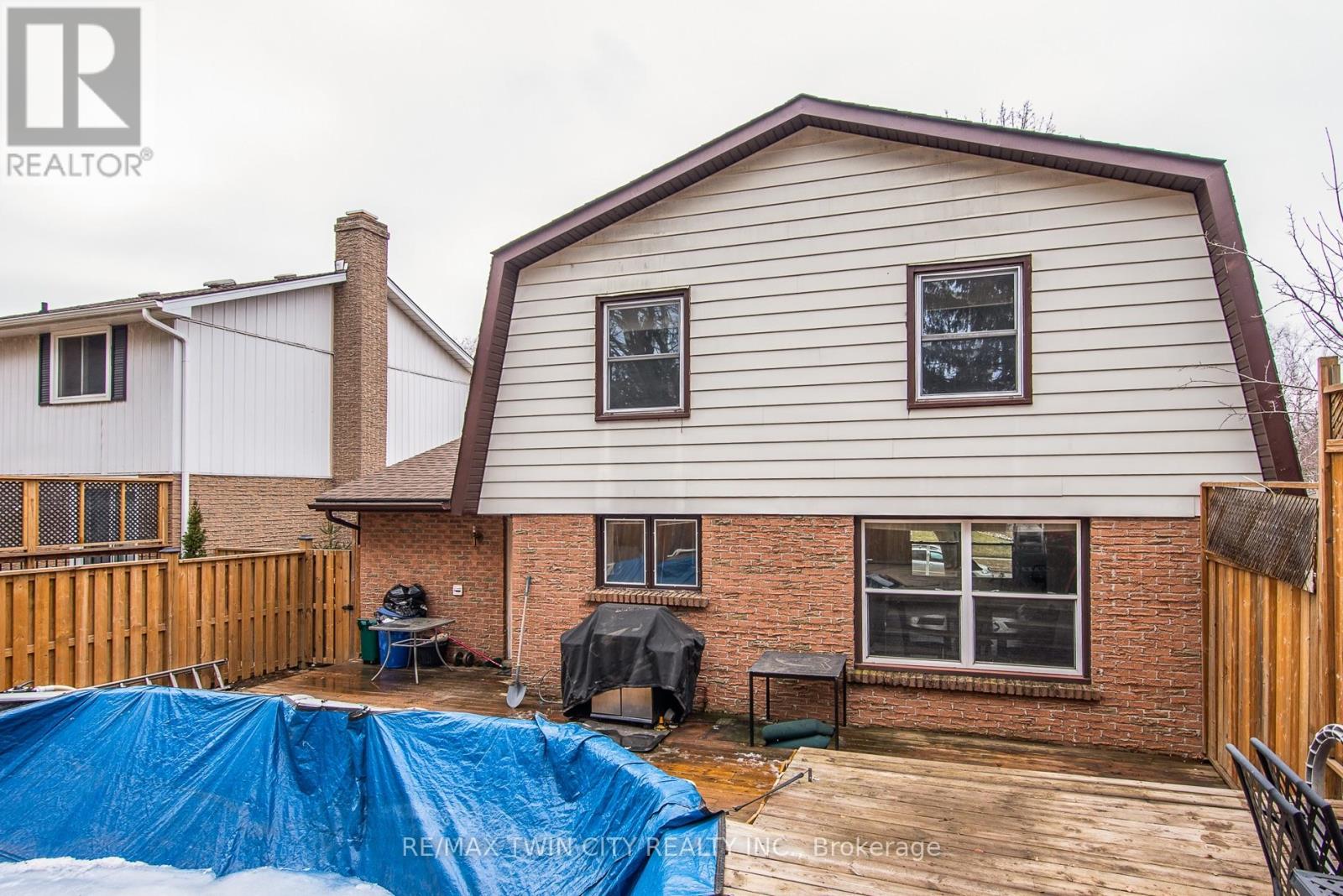 135 Vintage Crescent, Kitchener, Ontario N2P 1L1 - Photo 44 - X12904068