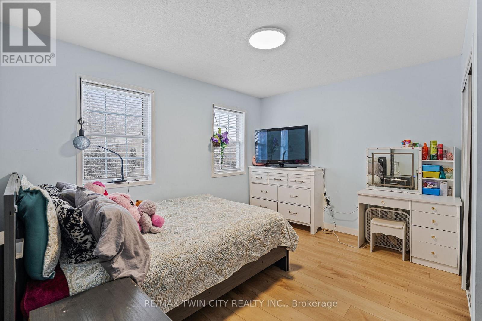 70 Blackburn Drive, Brantford, Ontario  N3T 6R9 - Photo 23 - X12904156