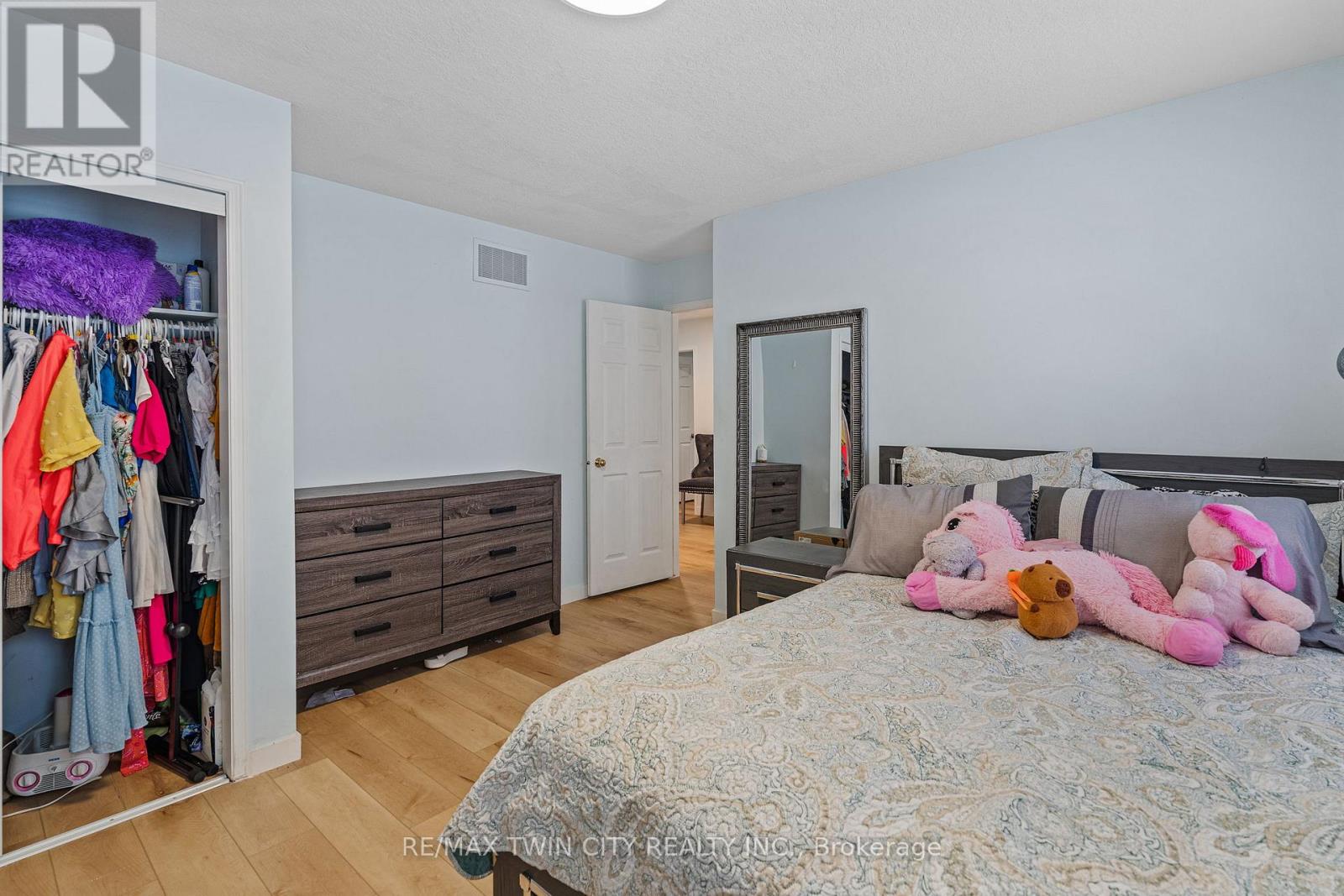 70 Blackburn Drive, Brantford, Ontario  N3T 6R9 - Photo 24 - X12904156