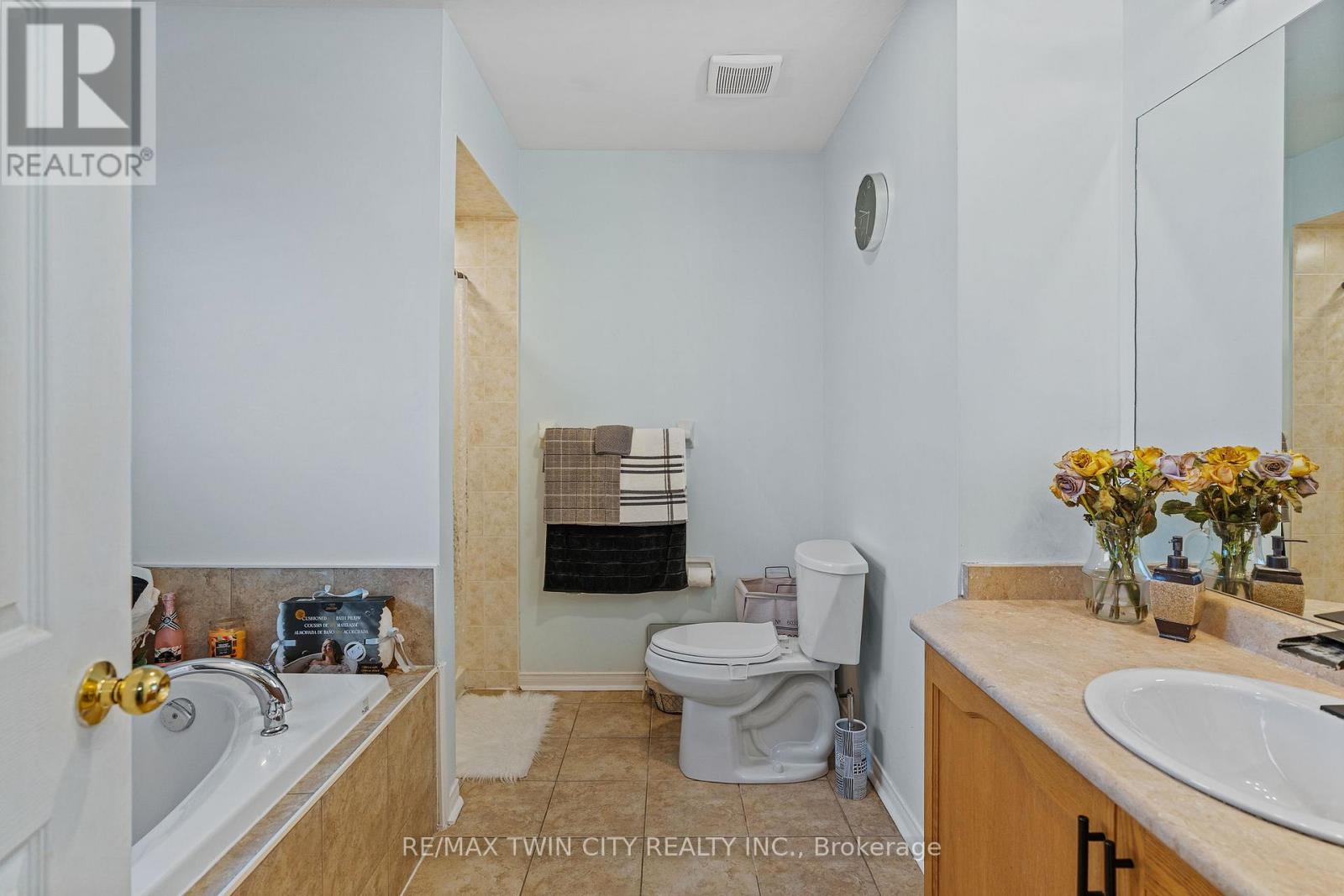 70 Blackburn Drive, Brantford, Ontario  N3T 6R9 - Photo 30 - X12904156